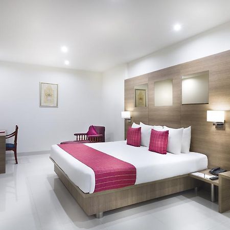 รีเจนซี ธิรัตธานี บาย จีอาร์ที โฮเต็ล Hotel Thiruttani ภายนอก รูปภาพ