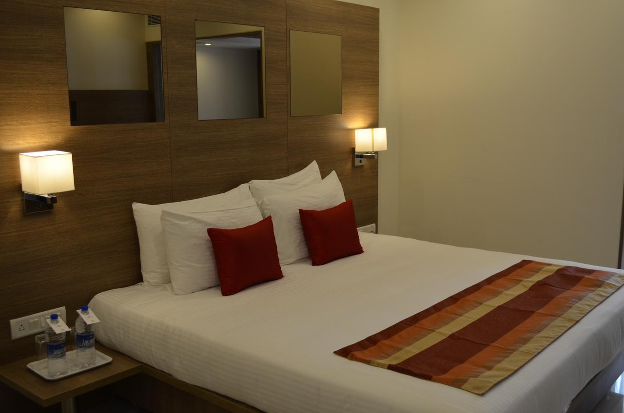 รีเจนซี ธิรัตธานี บาย จีอาร์ที โฮเต็ล Hotel Thiruttani ห้อง รูปภาพ