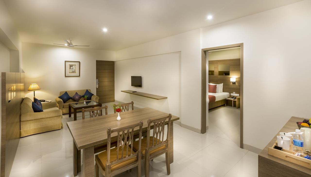 รีเจนซี ธิรัตธานี บาย จีอาร์ที โฮเต็ล Hotel Thiruttani ภายนอก รูปภาพ