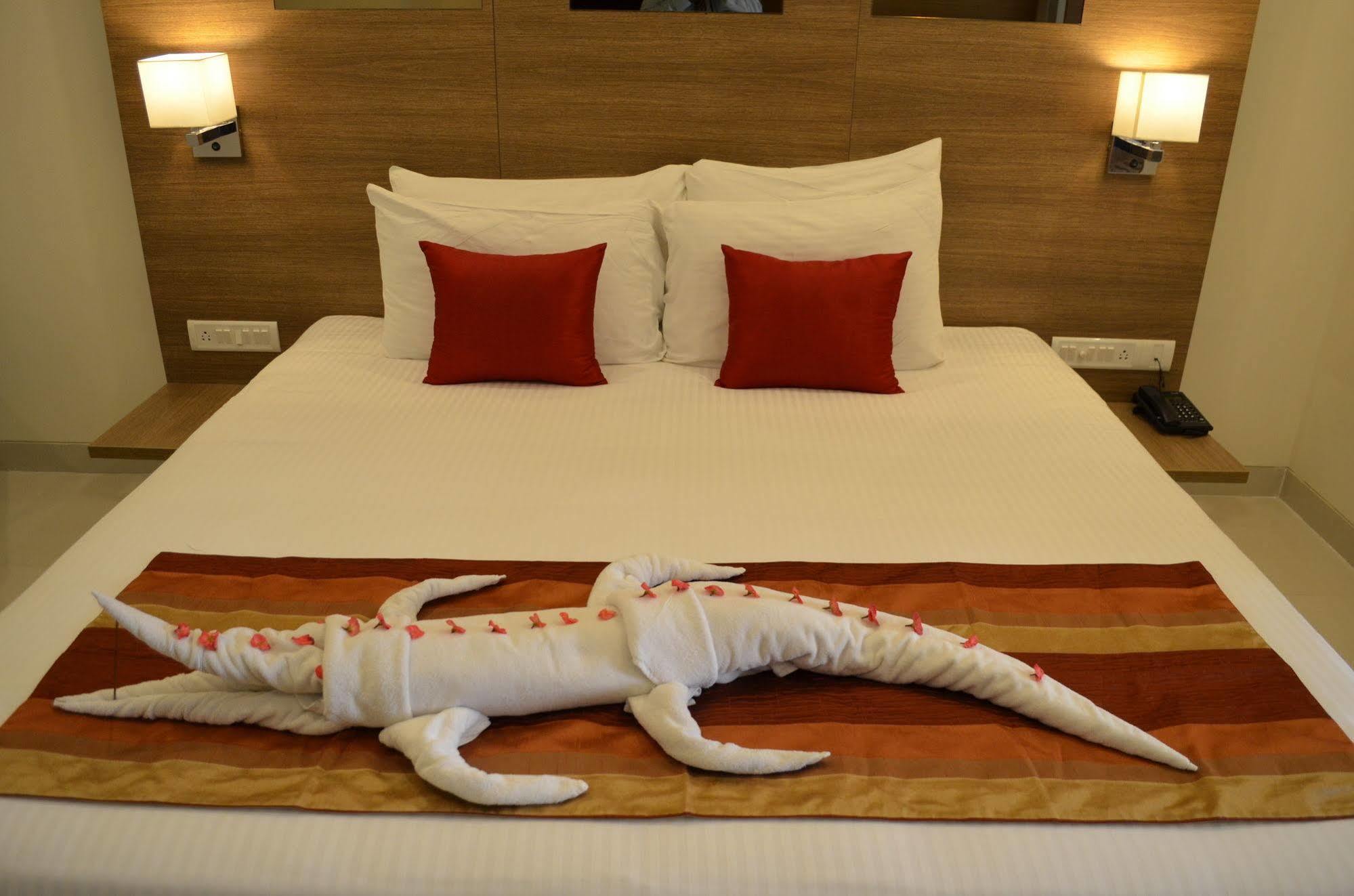 รีเจนซี ธิรัตธานี บาย จีอาร์ที โฮเต็ล Hotel Thiruttani ภายนอก รูปภาพ