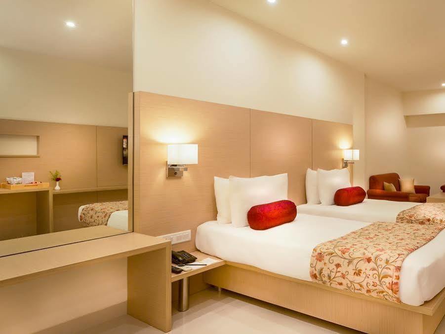 รีเจนซี ธิรัตธานี บาย จีอาร์ที โฮเต็ล Hotel Thiruttani ภายนอก รูปภาพ